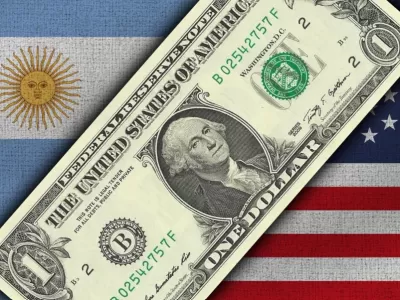 Investigan maniobras con d&oacute;lar oficial por hasta 1500 millones de d&oacute;lares durante el cepo