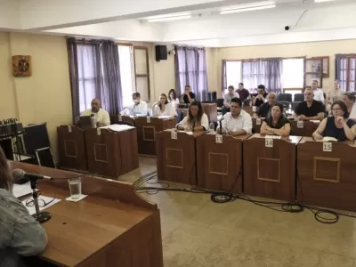 Encierro y denuncias en Villa Gesell exponen un Concejo al borde del colapso pol&iacute;tico