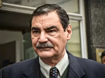 Destituyeron a Alfredo L&oacute;pez por sus posteos y su defensa denuncia un castigo a las opiniones personales