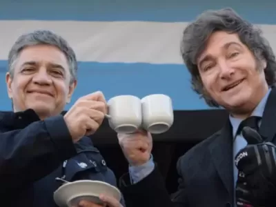 Jorge Macri busca un salvavidas libertario mientras se le achican los kioscos en CABA