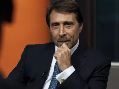 Audios ponen a Eduardo Feinmann bajo sospecha por alertar un allanamiento y por nexos con la Suizo Argentina