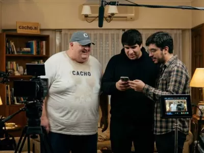 Cacho, el influencer creado con inteligencia artificial, pas&oacute; de un hobby a realizar campa&ntilde;as para grandes marcas