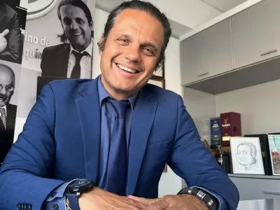 Marcelo Peretta sali&oacute; al cruce y acus&oacute; a Kreplak de querer silenciar m&eacute;dicos con sanciones