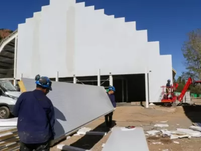 Huinganco avanza con el SUM al 53,5 por ciento de ejecuci&oacute;n y comenz&oacute; la etapa de techos y terminaciones