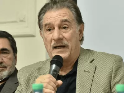 Federico Storani: "A Javier Milei se le complica si le suelta la mano a Manuel Adorni"