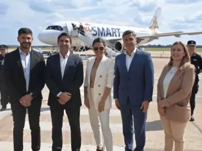 ¡Aberrante! Zdero paga fortunas a "Pampita" y deja a los chaqueños en la ruina