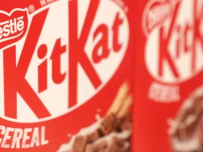 Robaron 12 toneladas de KitKat y Nestl&eacute; convirti&oacute; el golpe en una inesperada campa&ntilde;a global