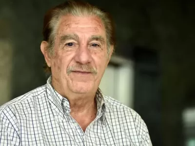 Federico Storani sali&oacute; a decir que Javier Milei &ldquo;cultiva odio&rdquo; y lo acus&oacute; de romper l&iacute;mites democr&aacute;ticos