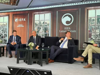 Figueroa destac&oacute; el rol de Neuqu&eacute;n y R&iacute;o Negro en el desarrollo hidrocarbur&iacute;fero