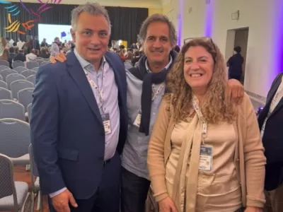 Denuncian que en 25 de Mayo libertarios y kirchneristas se alinean para golpear al gobierno de Ramiro Eguen