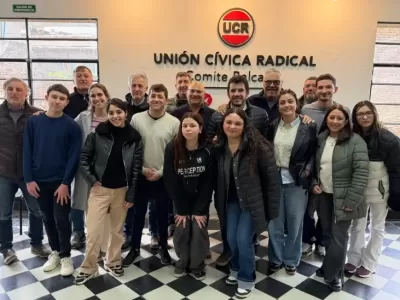 La UCR vuelve a vender candidatos propios para 2027 mientras sus principales figuras negocian otros armados