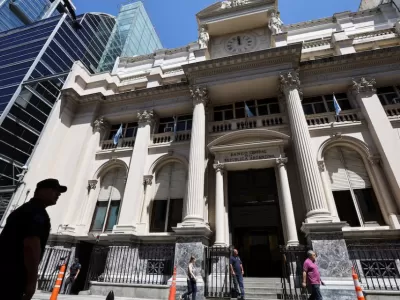 El BCRA autoriz&oacute; a los bancos a distribuir hasta el 60 por ciento de sus ganancias de 2025 en tres cuotas