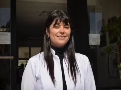 Mercedes enfrenta un esc&aacute;ndalo tras las dudas sobre la especializaci&oacute;n en neurocirug&iacute;a de la directora del Hospital Dubarry