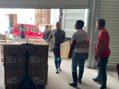 Cuba comenz&oacute; a distribuir 45 kits solares enviados para hogares con ni&ntilde;os electrodependientes