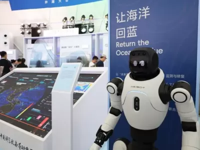 China advierte por los riesgos de la IA, pero rechaza frenar su desarrollo en plena competencia con Estados Unidos