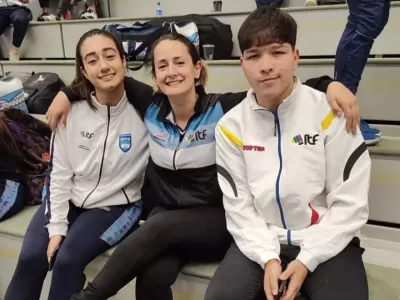 Yael Figueroa, la campeona de taekwondo que busca apoyo para viajar con sus alumnos