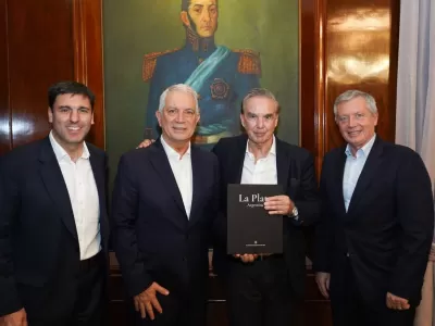 Alak junt&oacute; a tres ex socios de Milei y en La Plata lo vendieron como &ldquo;renovaci&oacute;n&rdquo;