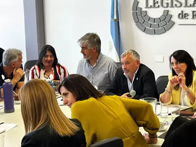 El debate por la deuda en Río Negro se complica y deja a Weretilneck sin respaldo pleno