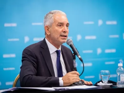 Julio Alak gobierna una ciudad donde ir en moto es jugarse la vida en cada esquina