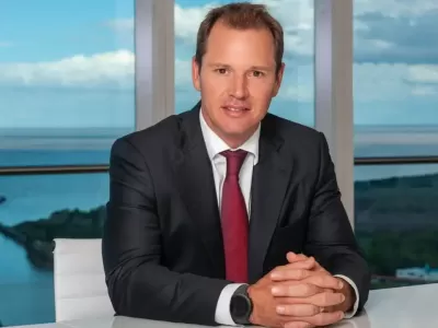 Jorge Brito acelera su armado presidencial mientras crecen los cuestionamientos empresarios a Javier Milei