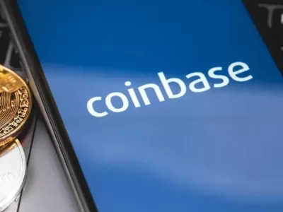 Strategy movi&oacute; m&aacute;s de 400 bitcoins a Coinbase y crecen las especulaciones sobre una posible venta