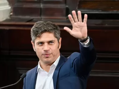 Kicillof intenta frenar la fuga de intendentes mientras la Liga gana poder y amenaza su armado bonaerense