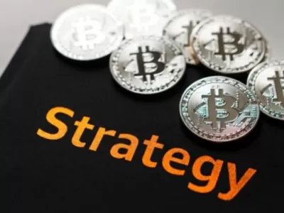 Strategy vendi&oacute; USD 216 millones en bitcoin y reabri&oacute; el debate sobre la estrategia de Michael Saylor
