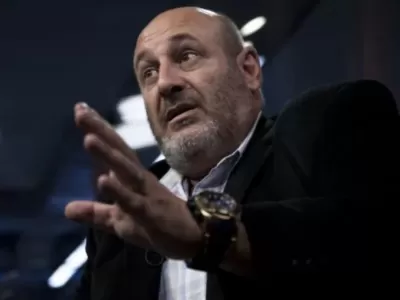 Santiago C&uacute;neo acelera por la Gobernaci&oacute;n y busca sindicatos e intendentes para disputar la interna del PJ