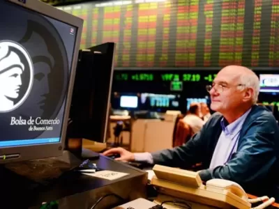 Bolsa Argentina: Cae con el dólar y aislada de Wall Street