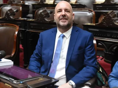 Un libertario accede a 145 mil d&oacute;lares del Naci&oacute;n mientras el Gobierno insiste en cerrarlo