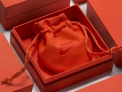 Nike lanz&oacute; su primera colecci&oacute;n oficial de joyas con el Swoosh como protagonista